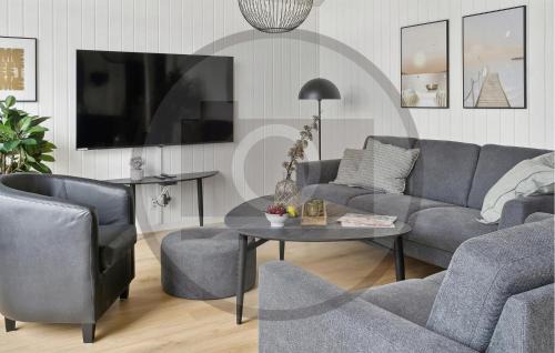 Houstrup House | Awesome Home In Nørre Nebel With Sauna