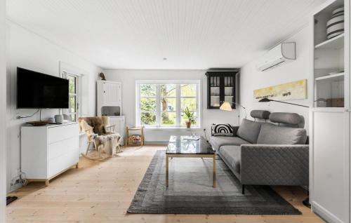 Nykobing Sjaelland House | Awesome Home In Nykøbing Sj With Wifi