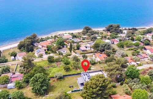 Fazana House | Awesome Home in Peroj With Jacuzzi, Wifi and 2 Bedrooms