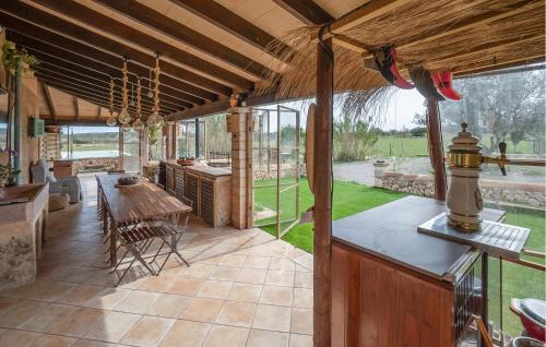 Campos House | Awesome Home In Ses Salines With Kitchen