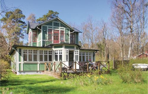 Gamla Staden-Sandskogen House | Awesome Home In Ystad With Kitchen