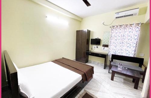 Ayodhya Hotel | AYODHYA HOTEL GANARAJ SHARNAM - Providing Spacious Rooms With Free Wi-Fi - Free Parking Available