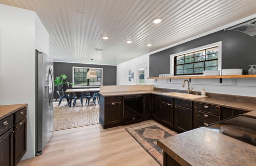 Cantonment House | Azalea Pines | Secluded Retreat + Pool!