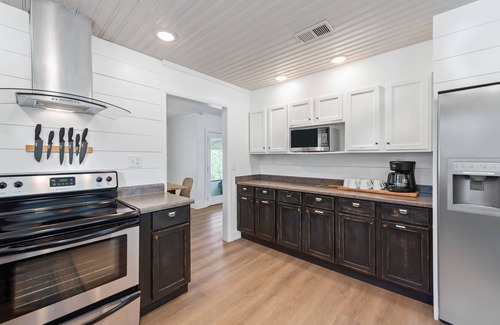 Cantonment House | Azalea Pines | Secluded Retreat + Pool!