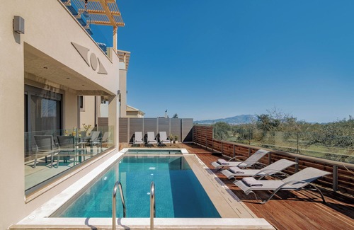Zakynthos Town Villa | AZOR