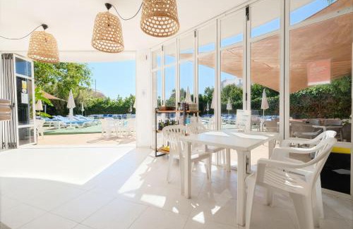 Sant Antoni de Portmany Hotel | azuLine Hotel Llevant