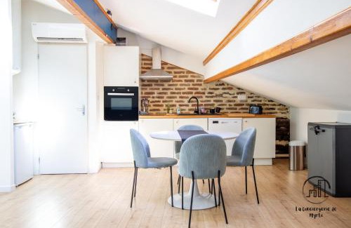 Albi Apartment | Azur et Brique