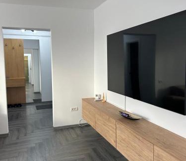 Craiova Apartment | Azure Apartment