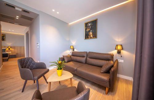Sarande Hotel | Azure Inn Hotel