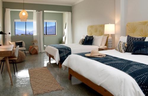 Desert Hot Springs Resort | Azure Palm Hot Springs