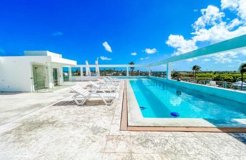 Bavaro Hotel | AZURE Suites & Stuios HOTEL Rooftop pool DUKASSI Sol Caribe BEACH CLUB & SPA