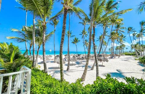 Bavaro Hotel | AZURE Suites & Stuios HOTEL Rooftop pool DUKASSI Sol Caribe BEACH CLUB & SPA