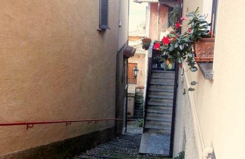 Varenna Bed & Breakfast | B&B della Contrada Varenna