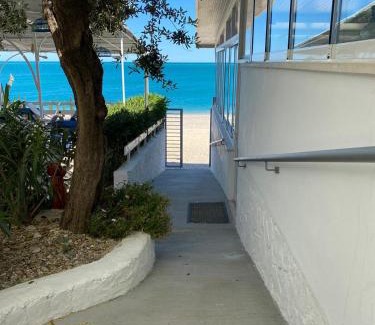 Mattinata Bed & Breakfast | B&B direttamente sul mare da Antonino