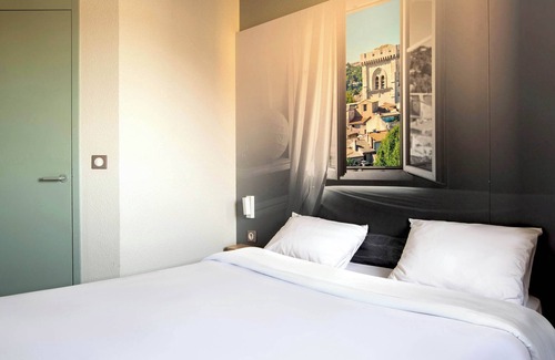 Saint Tronquet Business Park Hotel | B&B HOTEL Avignon (2)