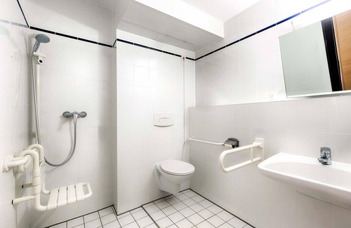 Rhein-Erft-Kreis District Hotel | B&B Hotel Köln-Frechen