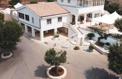 Castellana Grotte Bed & Breakfast | B&B Il Leccio