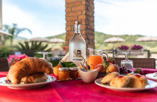 Roccadaspide Cabin | B&b La Mortella With Pool