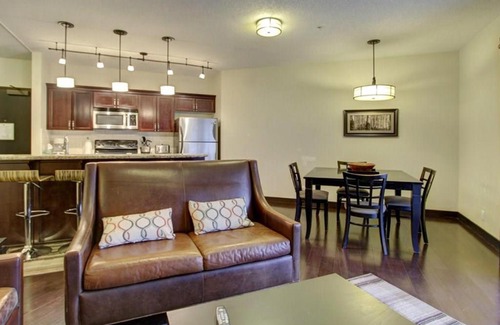 Canmore Apartment | B&B Mountain View 2BR 1Pullout Grand Rockies Resort