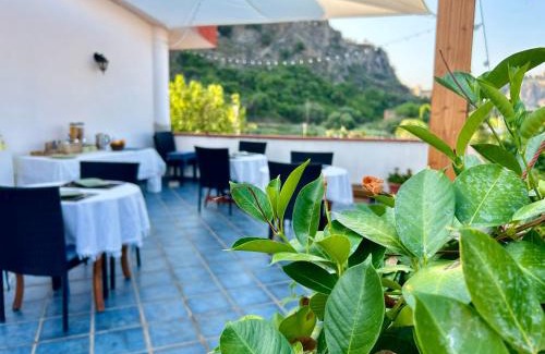 Milazzo Bed & Breakfast | B&B Villa Rodriguez
