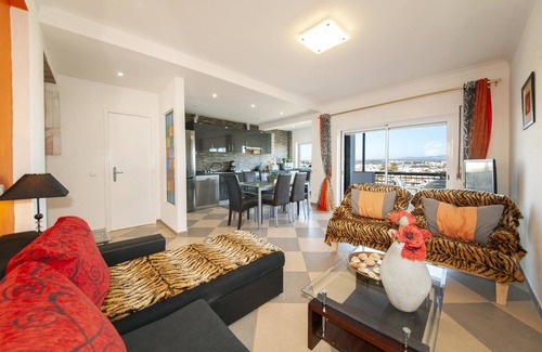Ameijeira Apartment | B17 - The Stunning Seaview Apartment