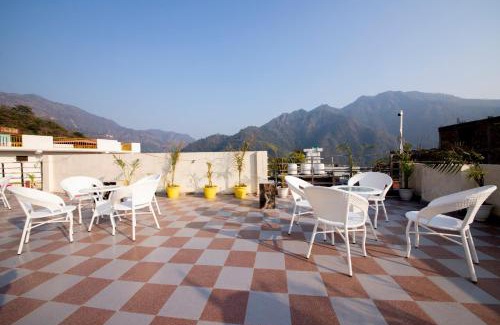 Tapovan Hotel | B2L Hills At Tapoavn