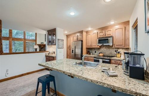Eagle-Vail Apartment | B9 Cornerstone townhouse