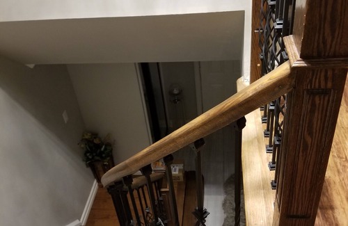 Ajax House | Backs Into a Ravine