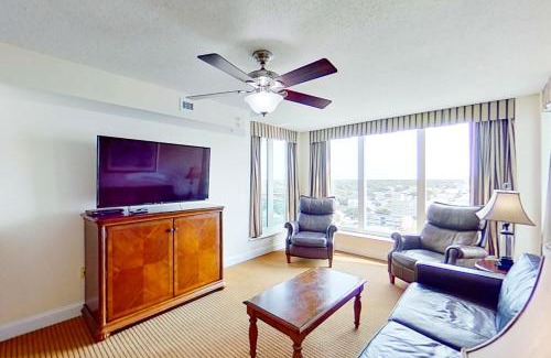Crescent Beach Apartment | Bahama Sands Condos