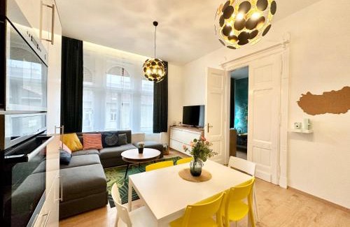 Belso-Ferencvaros Apartment | Bakáts House I freeparking I 8ppl