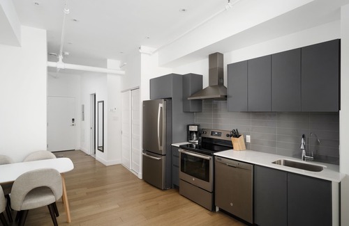 Chinatown Apartment | Bakan - Palais des Congres