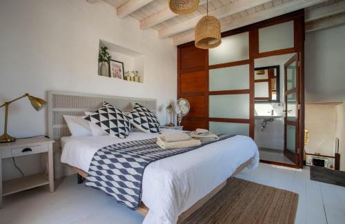 Tiagua Apartment | Balcón Botánico - Shared Pool - Central Island Location - 10 mins drive to Famara and La Santa