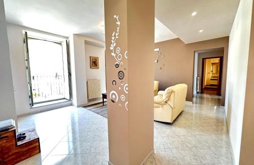Chiaramonte Gulfi Apartment | Balcone sul Duomo