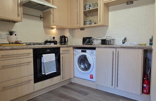 High Wycombe Apartment | Balcony Apartment | Near Station