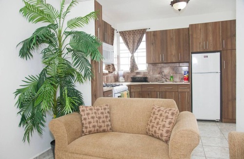 Puntas Apartment | ☼Balcony w/Ocean Views +2 Queens+Laundry☼ Unit B