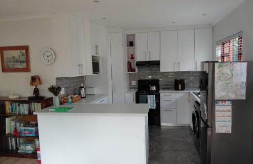 Constantia Apartment | Ballykeep Cottage, Constantia