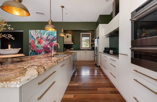 Balnarring House | Balnarring Estate | Luxe Escape with Tennis Court Pool and Spa