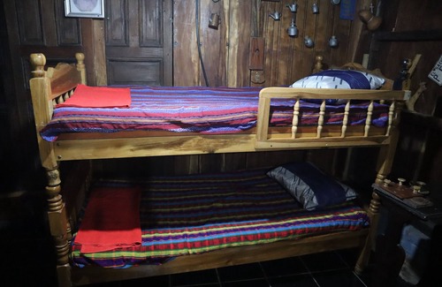 Jayaque House | Balsa Café