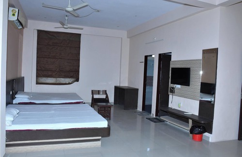 Sikar Hotel | BANSHIDHAM DHARMASALA