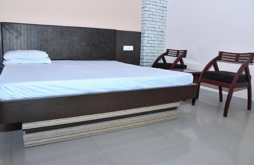 Sikar Hotel | BANSHIDHAM DHARMASALA