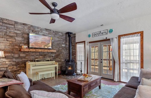 Bonner County House | Barnhart Main · 4 Bed Beautiful Home Minutes from Silverwood!