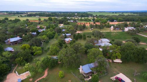 Fredericksburg Resort | Barons CreekSide Resort