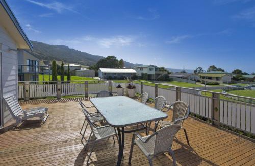Apollo Bay House | Barrabay