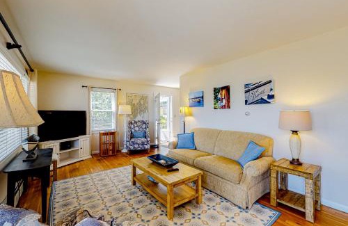 Boothbay Harbor House | Barrett's Watch Main House