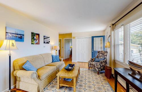 Boothbay Harbor House | Barrett's Watch Main House