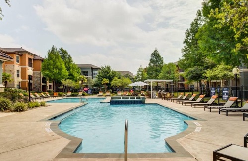 Richmond Apartment | Barsala l Gorgeous 1BD in the heart of Riverpark West