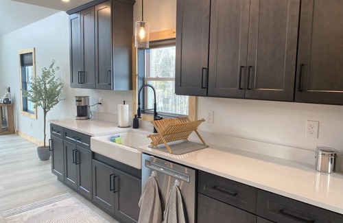 Killington House | Base Camp Retreat at Killington - Trail Access, Fire Pit, Hot Tub, & Arcades