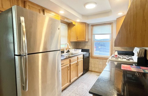 Oneonta House | Baseball Property Sleeps 20 Great for Teams