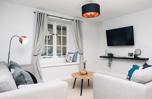 High Peak Cottage | Basin Cottage - UK45209
