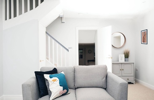 High Peak Cottage | Basin Cottage - UK45209